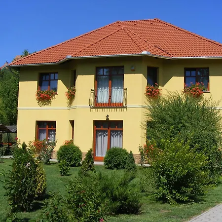 Apartment Voelgy *