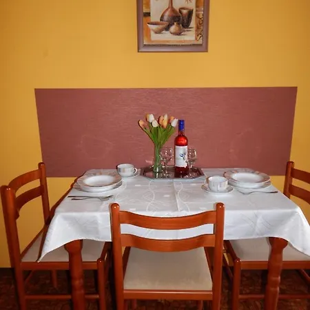 Apartment Voelgy Eger