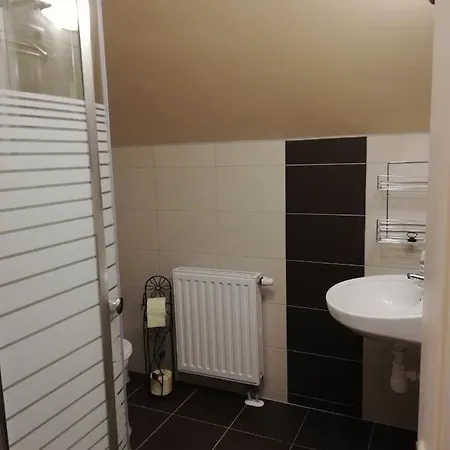 Völgy * Eger